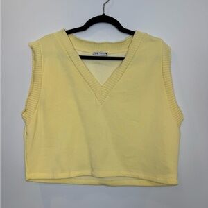 Zara cotton Yellow V-Neck Sleeveless Top vest size medium